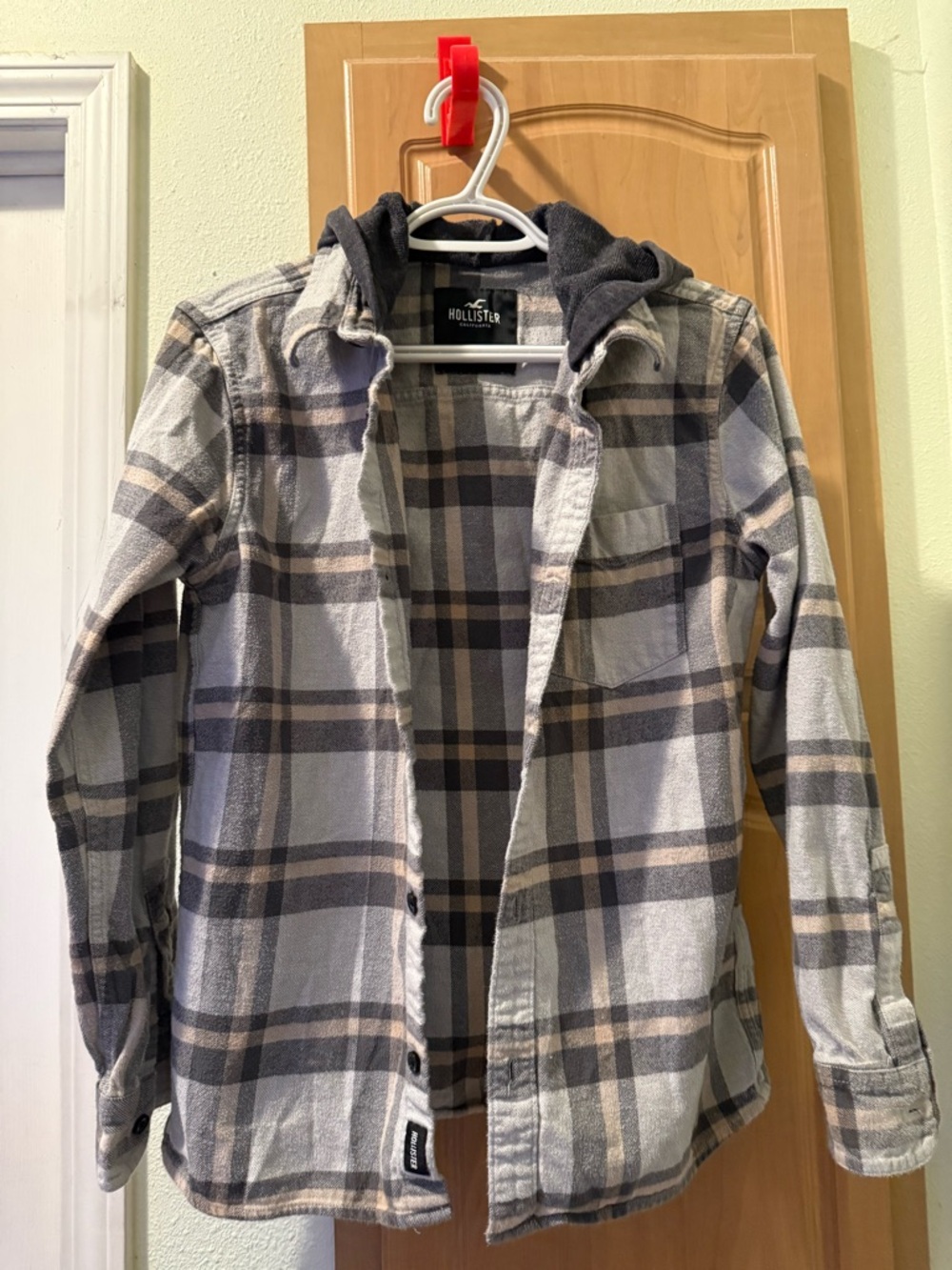 Hollister Gray and Tan Plaid Flannel Shirt